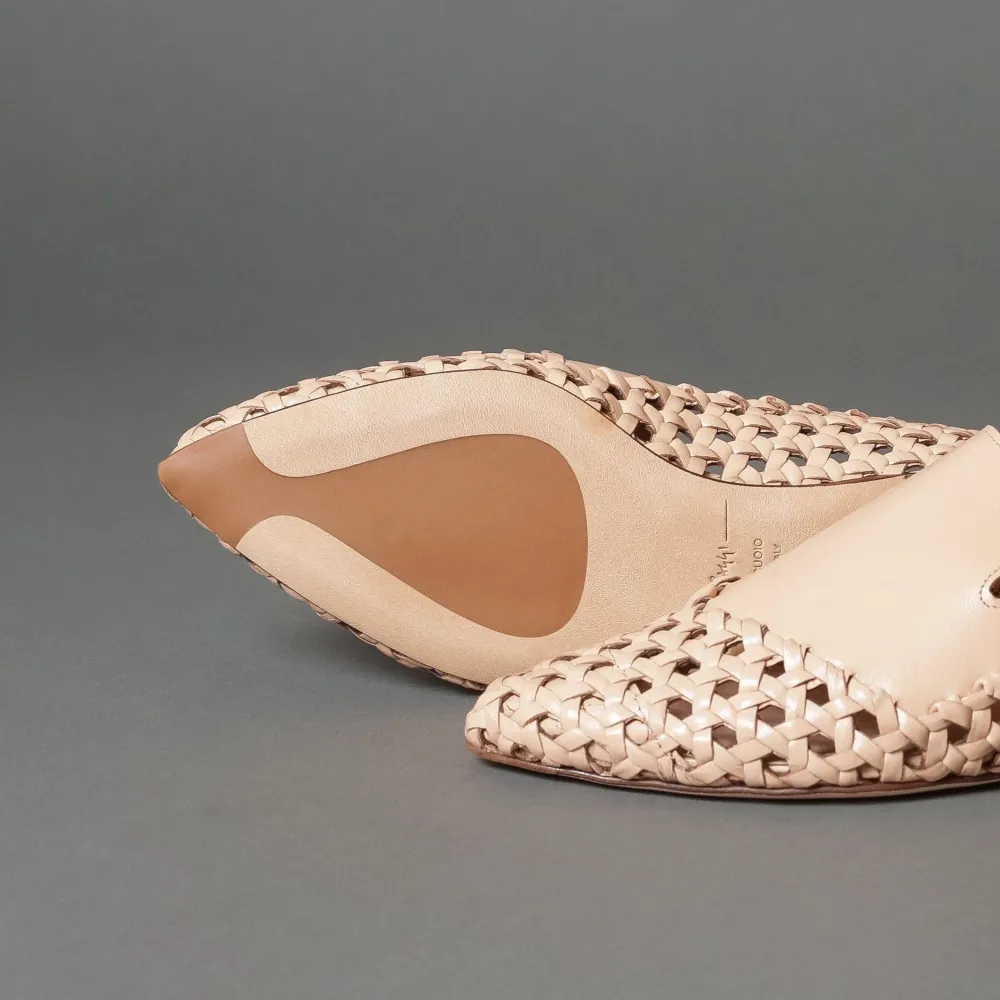 Lorena paggi 31203| Flats