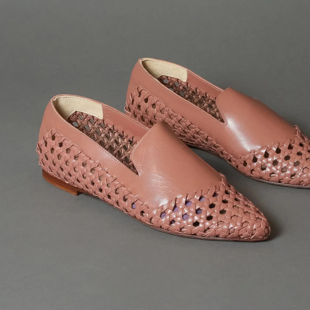 Lorena paggi 31203| Flats