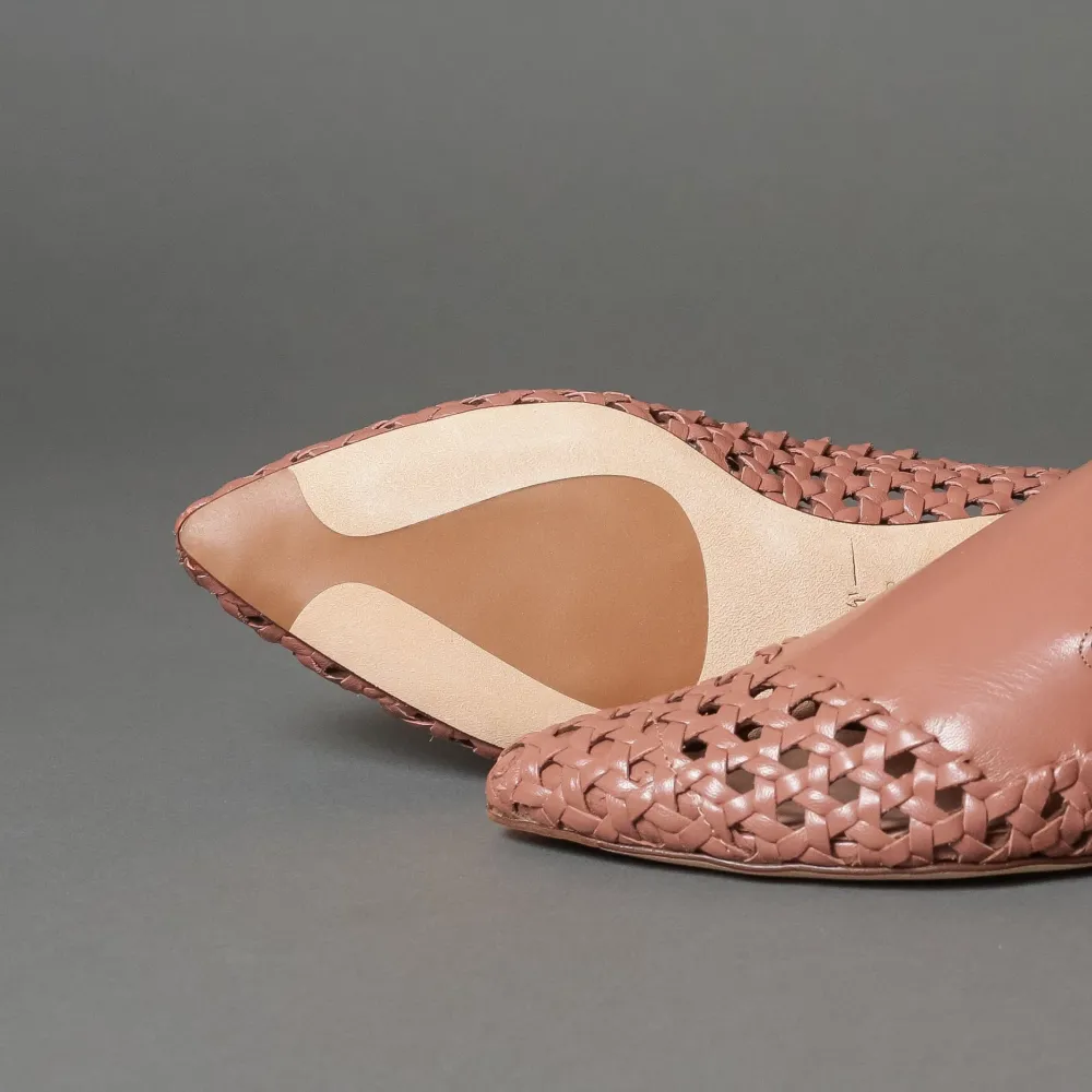 Lorena paggi 31203| Flats