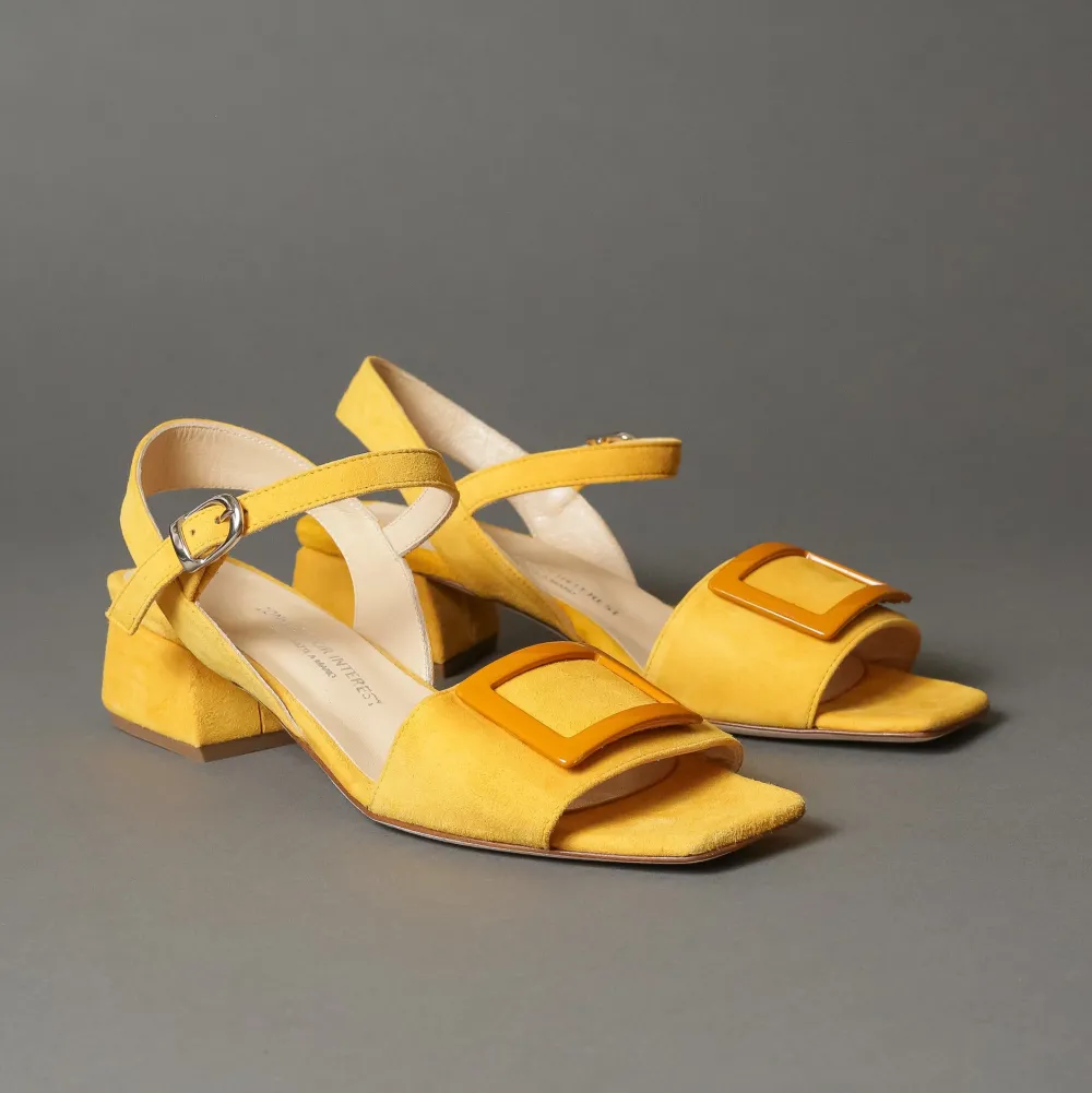 Conflict For Interest Lipsi| Sandals